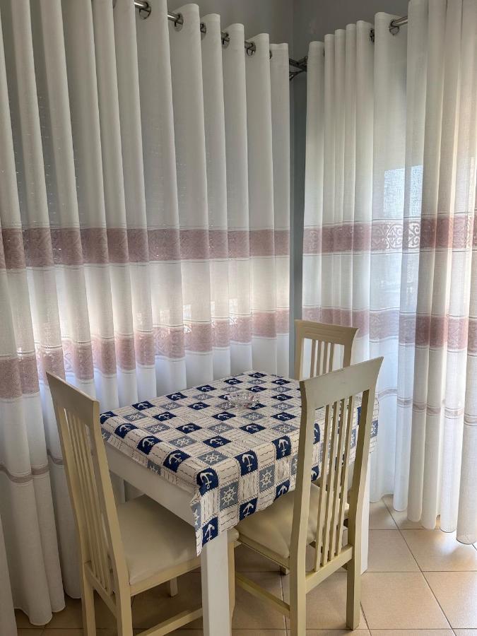 Solei Apartments Sarandë エクステリア 写真