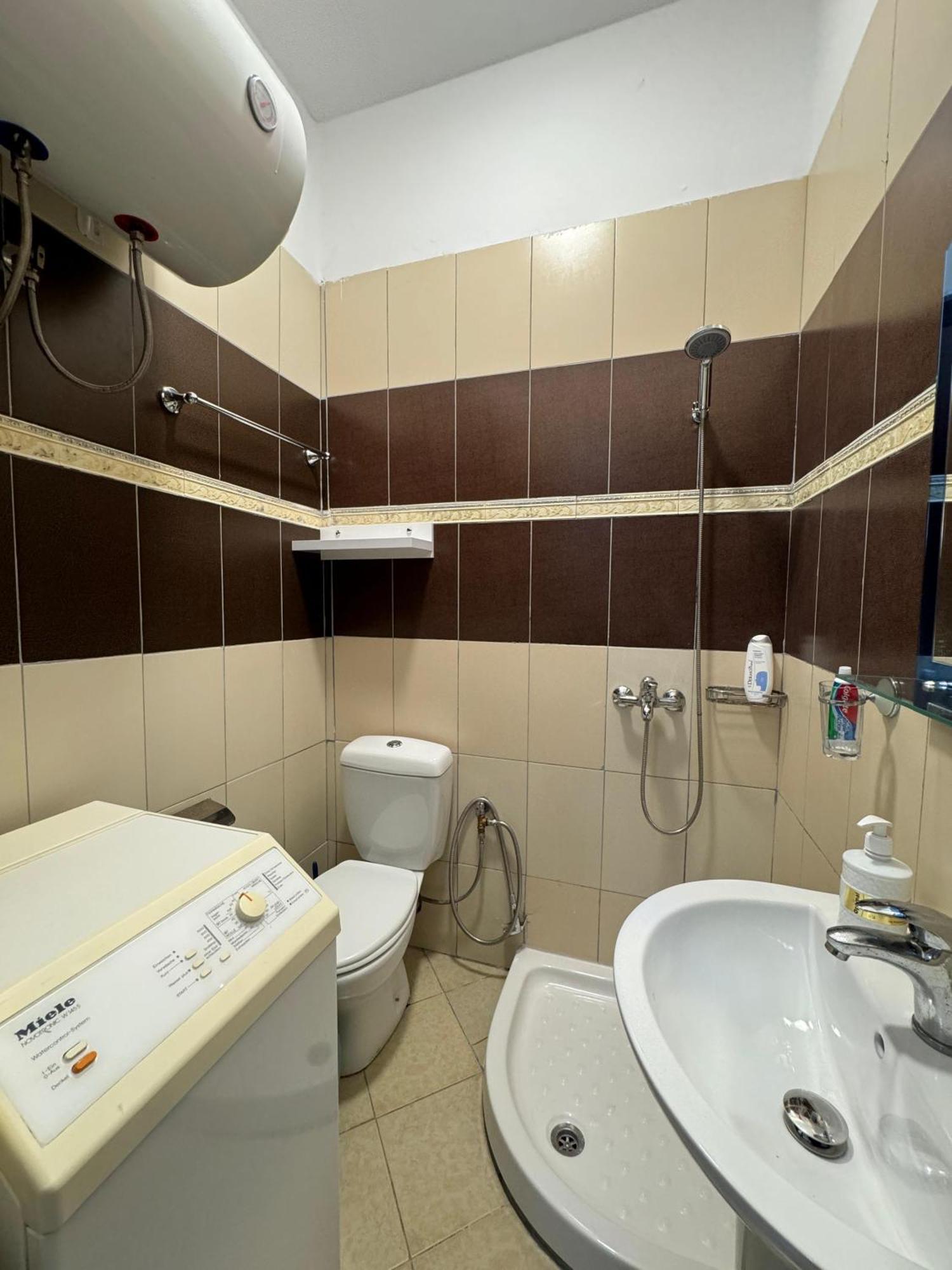 Solei Apartments Sarandë エクステリア 写真